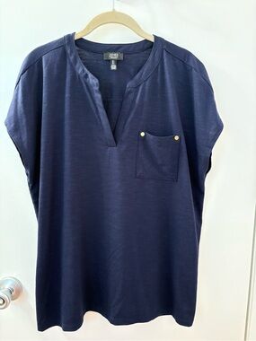 Jones New York Navy Split V-Neck Pocket Tee EUC Size Large (Dark Blue)
